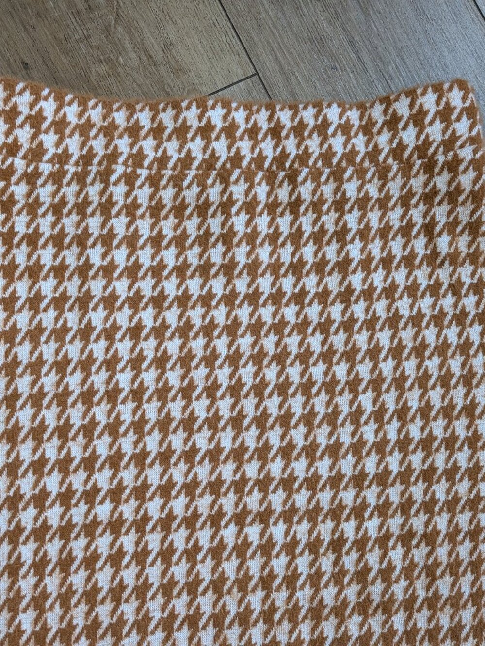 NWT Ann Taylor Women's Camel White Midi Pencil Skirt Houndstooth Stretch Size M - Picture 2 of 7